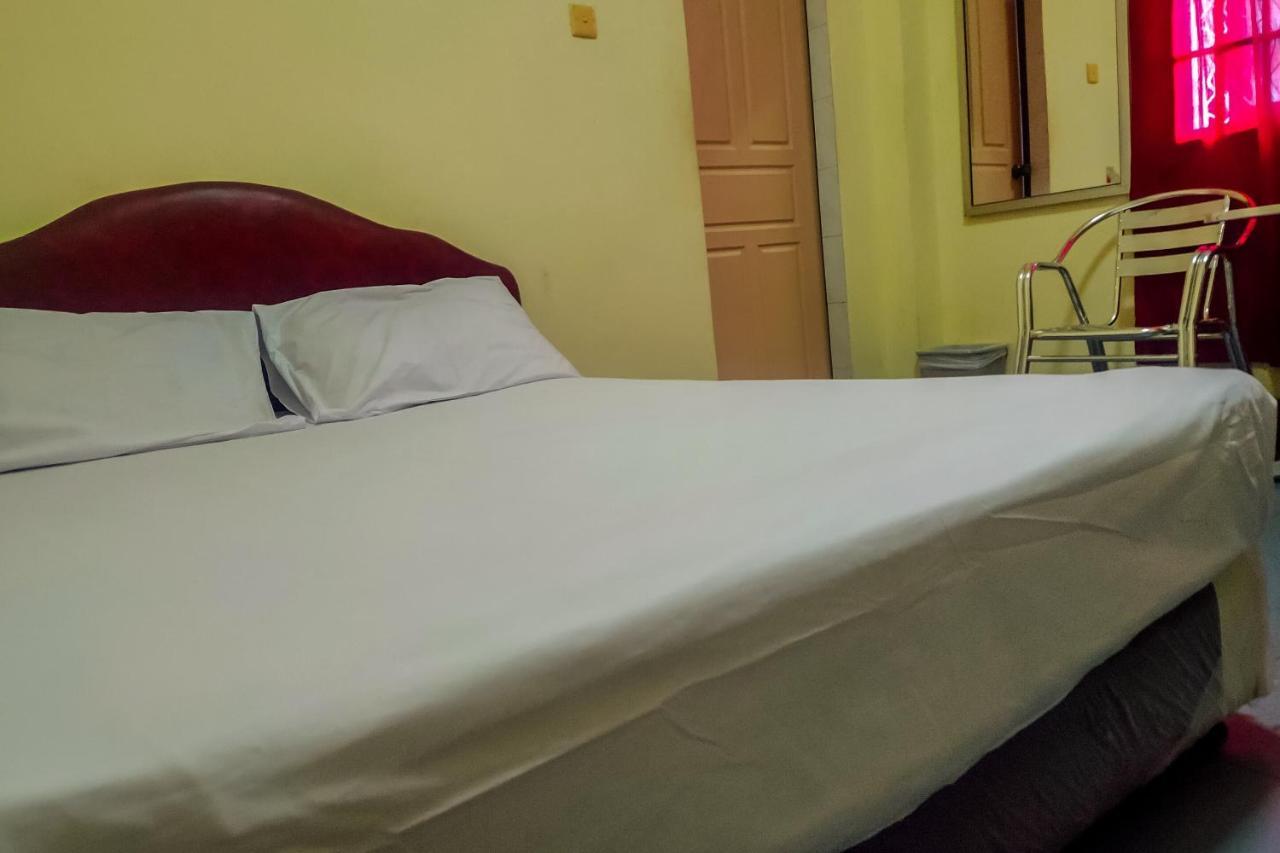 OYO 3372 Hotel Pelita Terang Nagoya Bagian luar foto