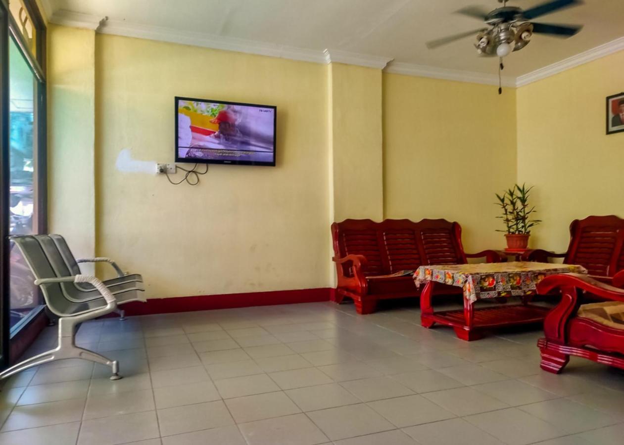 OYO 3372 Hotel Pelita Terang Nagoya Bagian luar foto