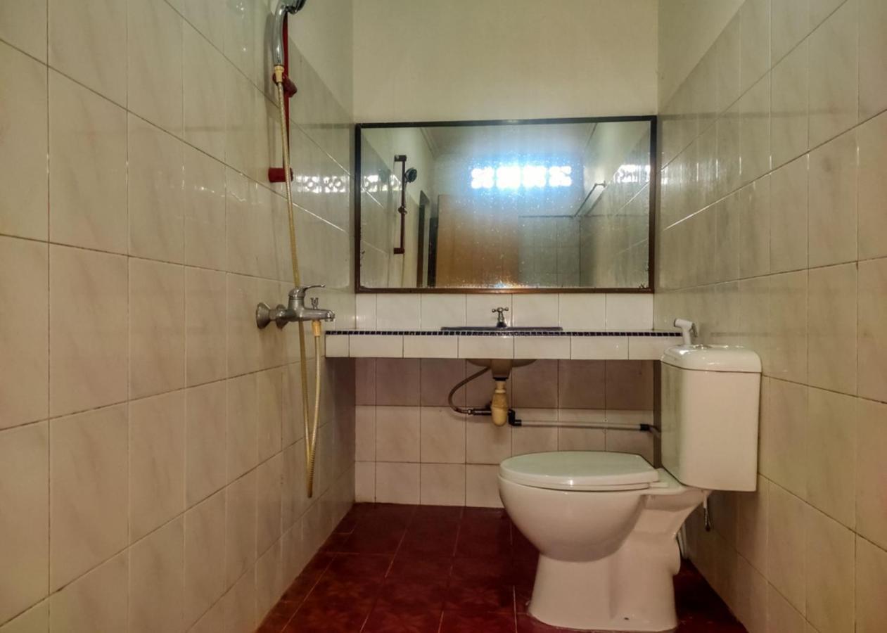 OYO 3372 Hotel Pelita Terang Nagoya Bagian luar foto