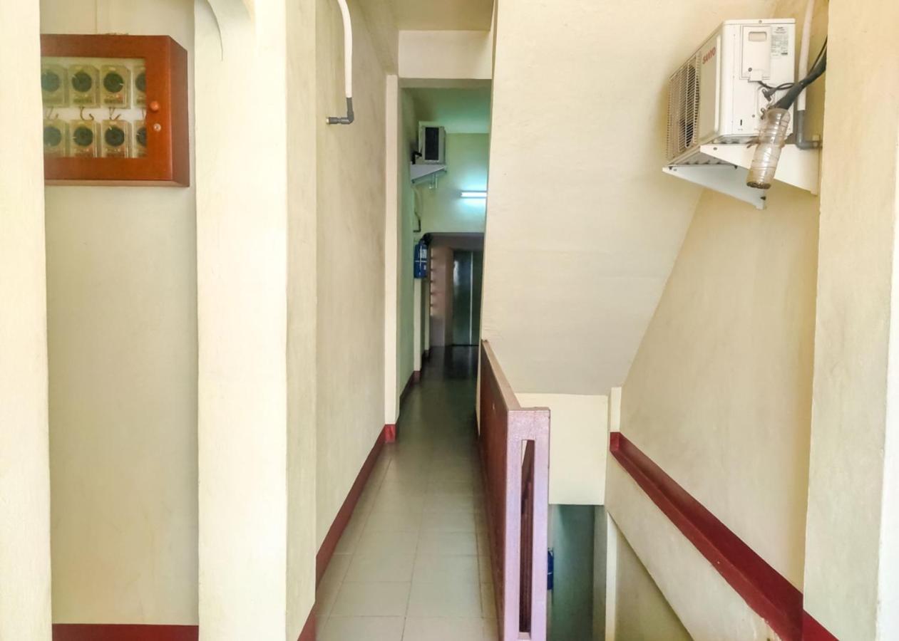 OYO 3372 Hotel Pelita Terang Nagoya Bagian luar foto