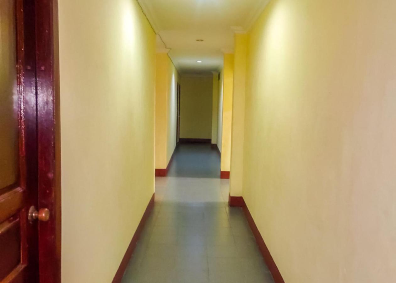 OYO 3372 Hotel Pelita Terang Nagoya Bagian luar foto